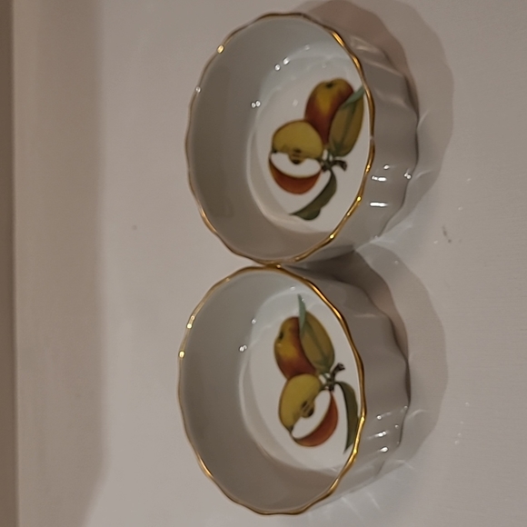 Royal worcester evesham 4"tart dishes England - Picture 1 of 5